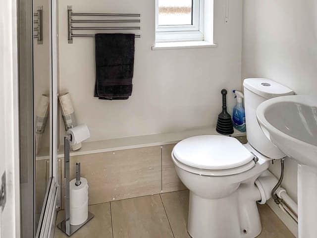 Shower room | Sandy Beck, Mundesley