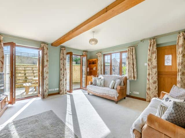 Living room | The Farm House - Quarry Hill Farm, Shipton-Under-Wychwood