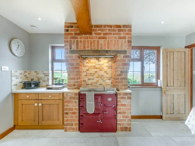 Kitchen/diner | The Farm House - Quarry Hill Farm, Shipton-Under-Wychwood