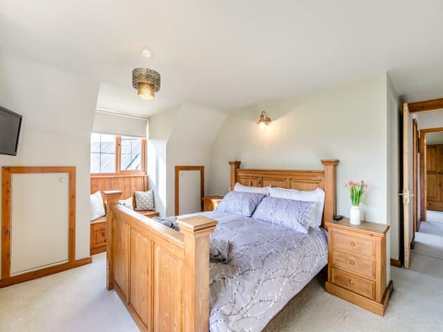 Double bedroom | The Farm House - Quarry Hill Farm, Shipton-Under-Wychwood