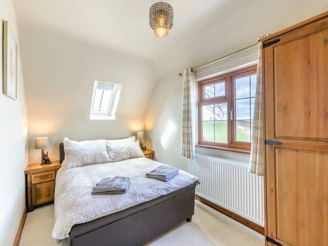 Double bedroom | The Farm House - Quarry Hill Farm, Shipton-Under-Wychwood