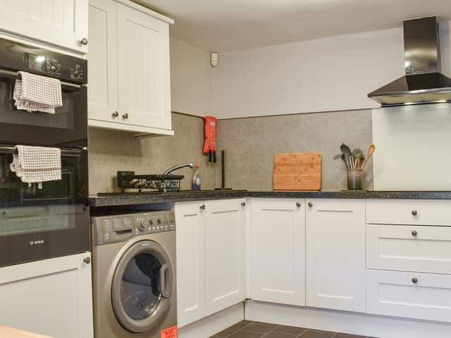 Kitchen | The Barn - Eversleigh Holiday Homes, Matlock