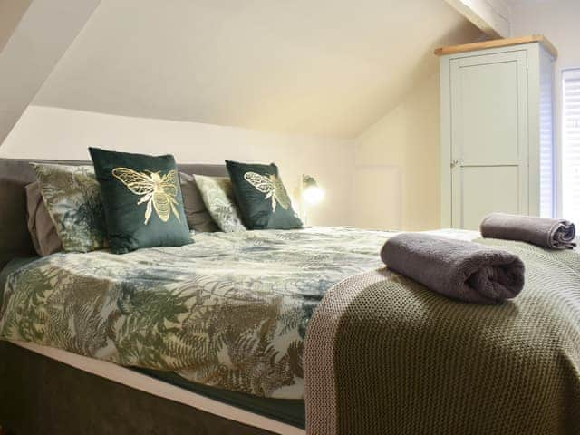 Double bedroom | The Barn - Eversleigh Holiday Homes, Matlock