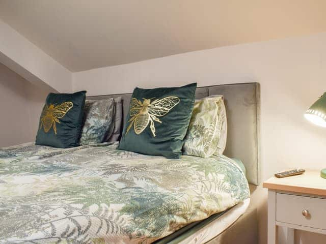 Double bedroom | The Barn - Eversleigh Holiday Homes, Matlock