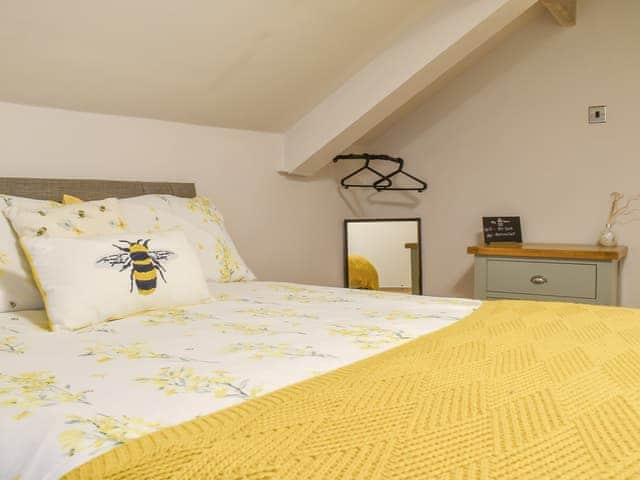 Double bedroom | The Barn - Eversleigh Holiday Homes, Matlock