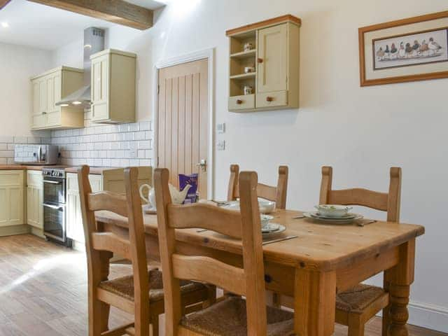 Kitchen/diner | Apple Tree Barn - Brook House Farm, Minshull Vernon, near Nantwich