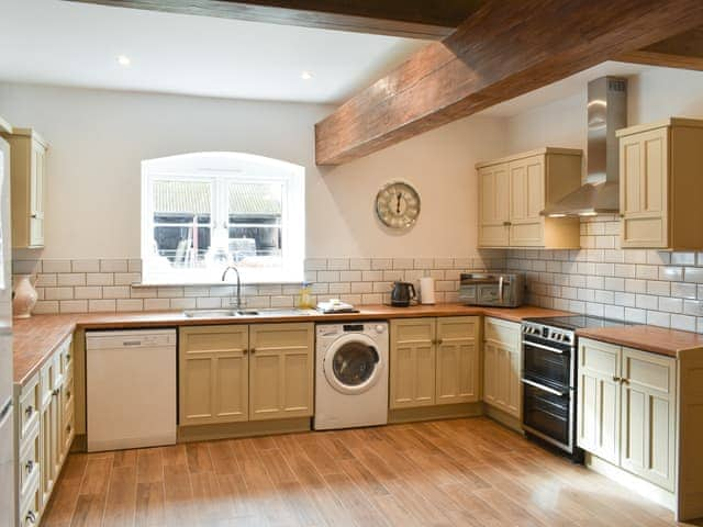 Kitchen area | Apple Tree Barn - Brook House Farm, Minshull Vernon, near Nantwich