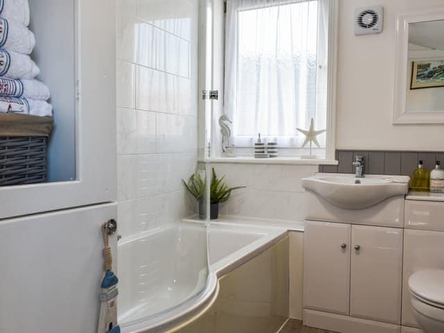 Bathroom | Harbour Retreat, Whitby