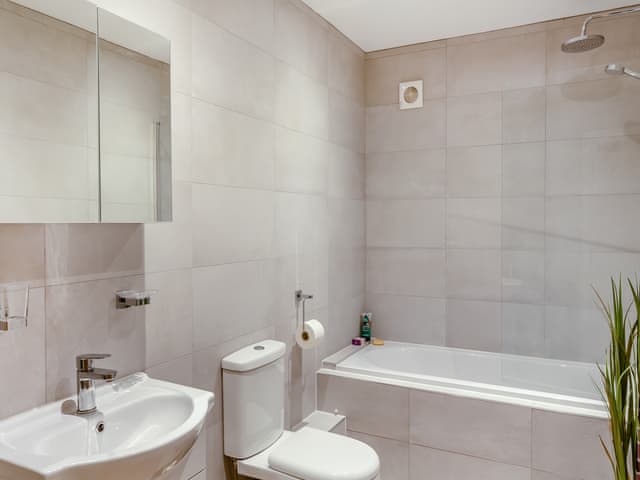 Bathroom | Robcross Barn, Airton