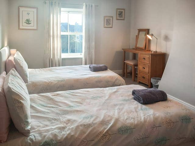 Twin bedroom | Dale View - Sea Marsh Cottages, Brancaster Staithe, near Wells-next-the-Sea