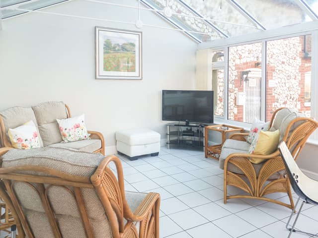 Conservatory | Dale View - Sea Marsh Cottages, Brancaster Staithe, near Wells-next-the-Sea