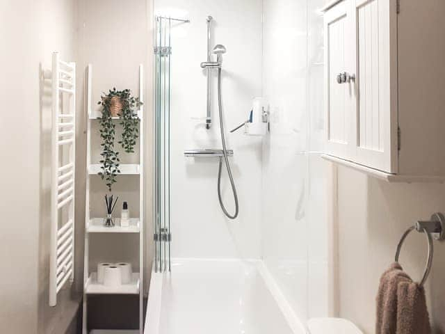 Bathroom | The Coach House, Winceby, Horncastle