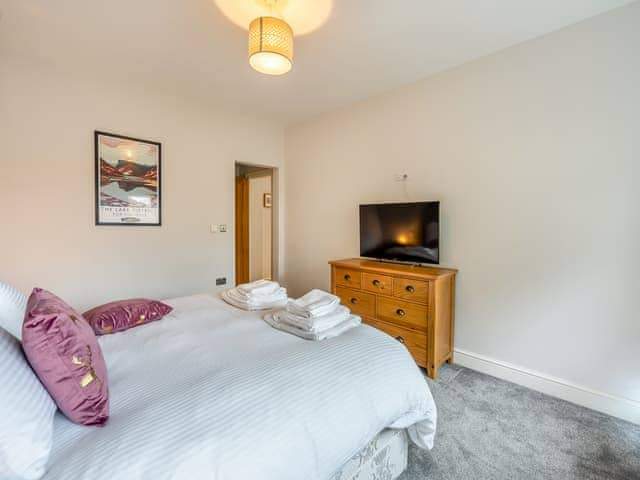 Double bedroom | The Cottage at Breeze Hill, Carr Bank, near Arnside