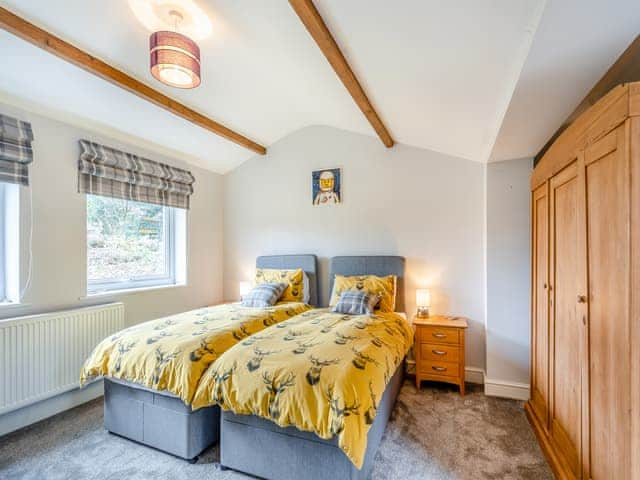 Twin bedroom | The Cottage at Breeze Hill, Carr Bank, near Arnside