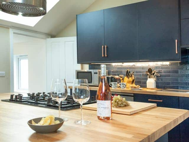 Kitchen area | Meadowside, St Mawes