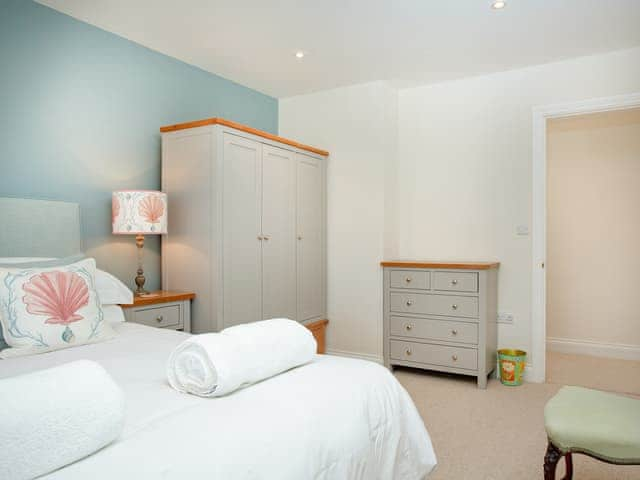 Double bedroom | Meadowside, St Mawes