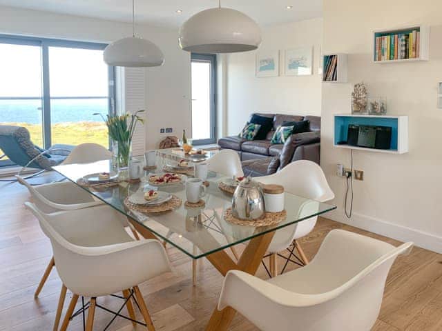 Dining Area | Crest@64, Newquay