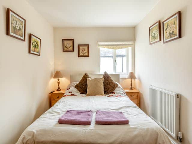 Double bedroom | Birch Cottage, Watchet