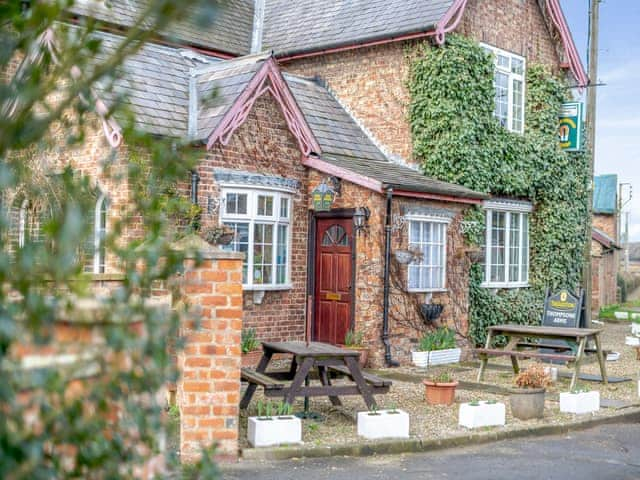 Setting | Cottage No.2 - Thompson Arms Cottages, Flaxton, near York