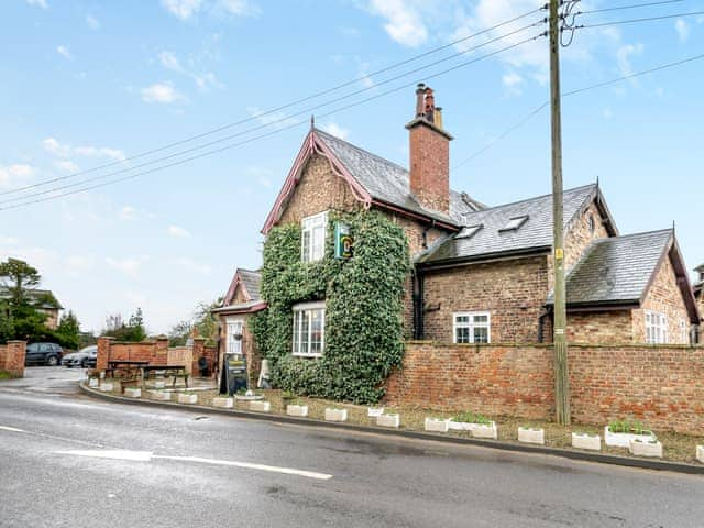 Setting | Cottage No.2 - Thompson Arms Cottages, Flaxton, near York