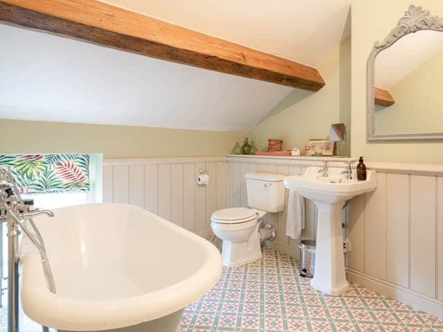 Bathroom | Coates Cottage, Baslow, near Bakewell