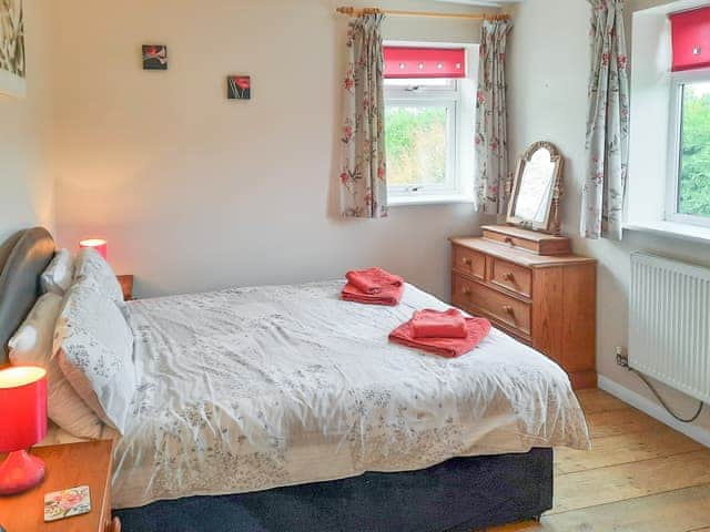 Double bedroom | Cowslip Cottage - Clapham Holme Farm Cottages, Great Hatfield, near Hornsea