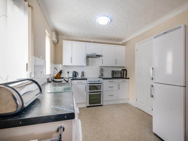 Kitchen | Sea Spray, Bacton