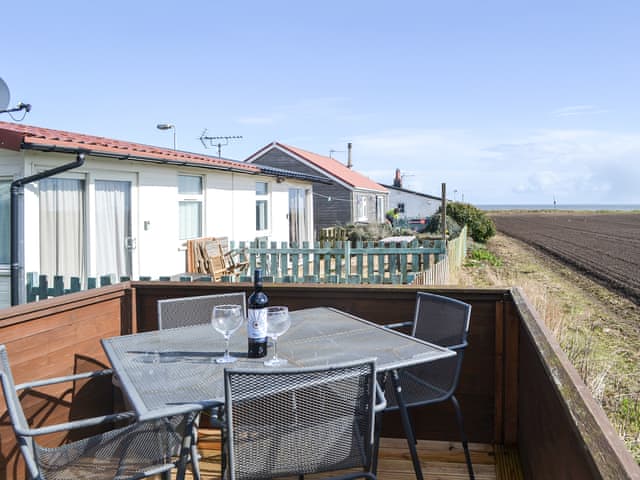 Decking | Seagulls Chalet 5, Wilsthorpe