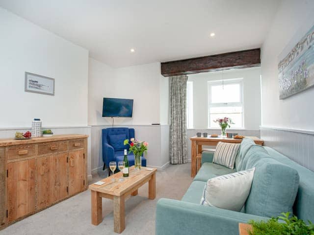 Living area | Crabby Cove - Sunnybeach Holiday Apartments, Paignton