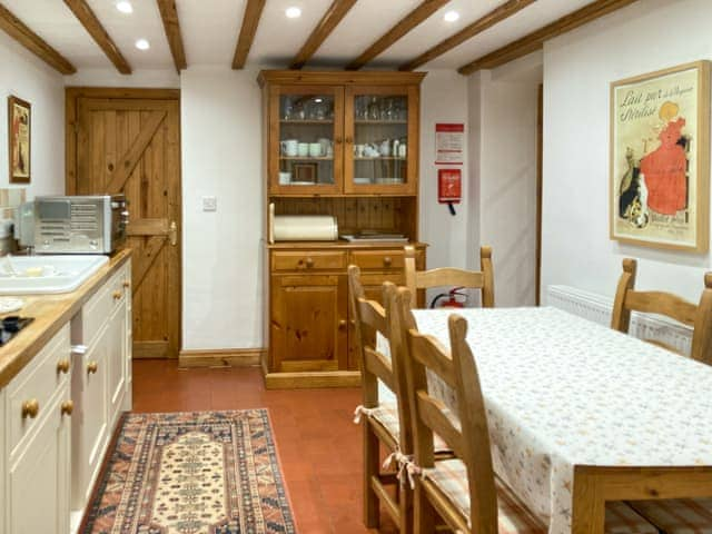 Kitchen/diner | Woodhouse Cottage, Dobshill, near Chester