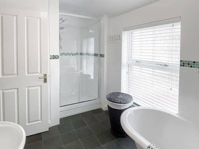 Bathroom | Samphire, Bacton