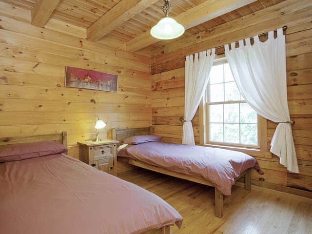 Twin bedroom | Kingfisher Lodge - Waterside Lodges, Keal Cotes