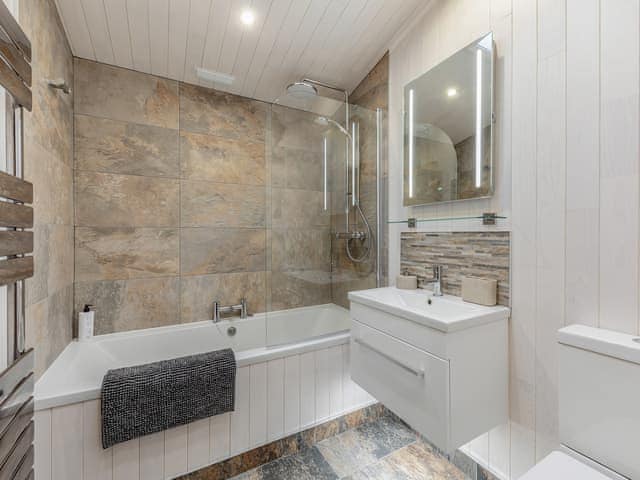 Bathroom | Heather Lodge, Willington, near Derby