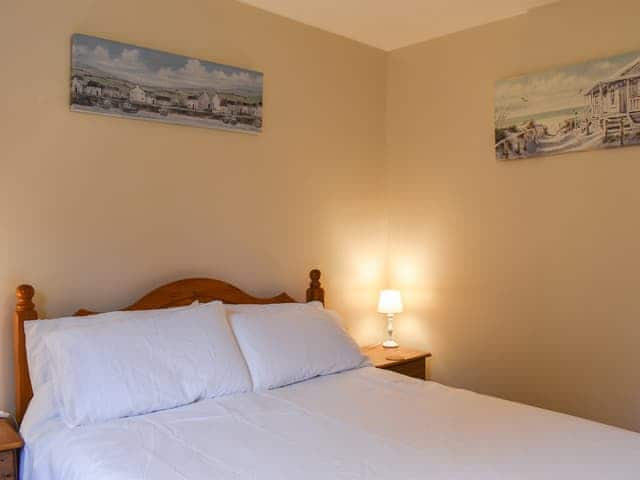 Double bedroom | Roane, Bude