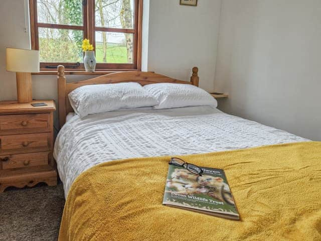 Double bedroom | Yarde Orchard, Peters Marland, near Great Torrington