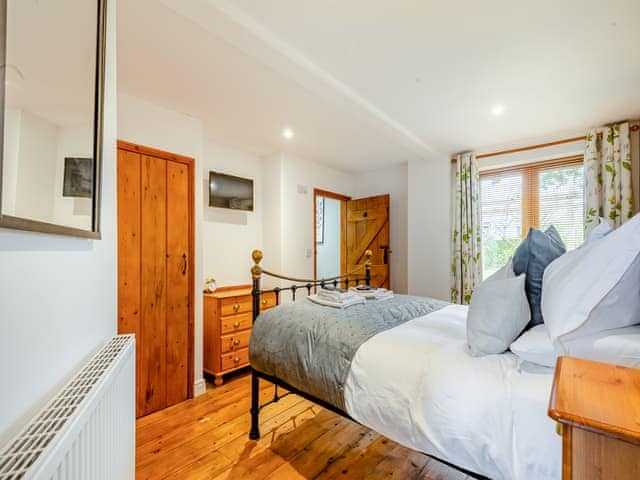 Double bedroom | The Hayloft - Meadow Farm, Hickling