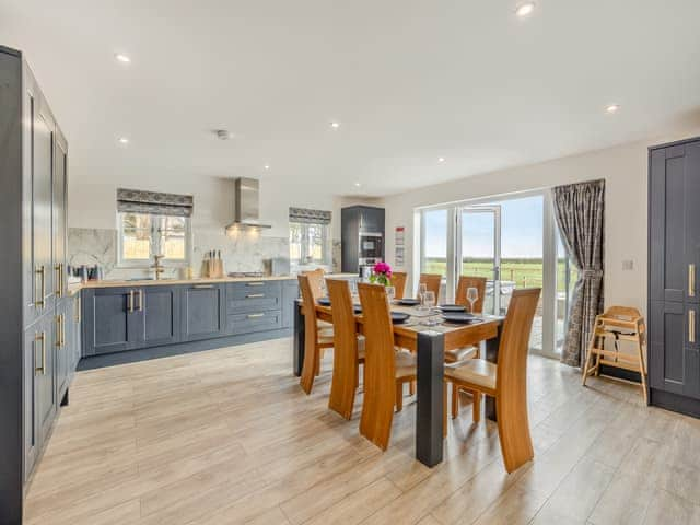 Kitchen/diner | The Pastures - Lincolnshire Luxury Hideaways, Maltby-Le-Marsh