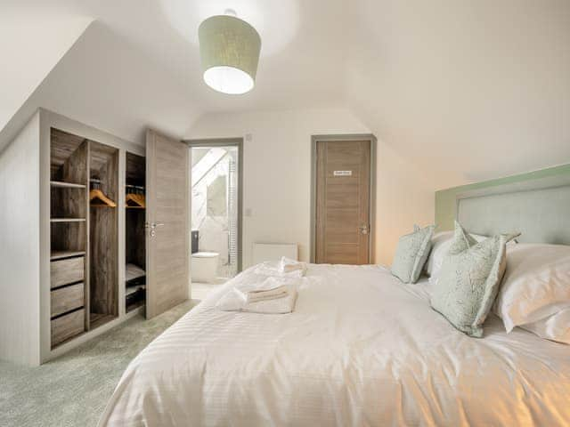 Double bedroom | The Pastures - Lincolnshire Luxury Hideaways, Maltby-Le-Marsh