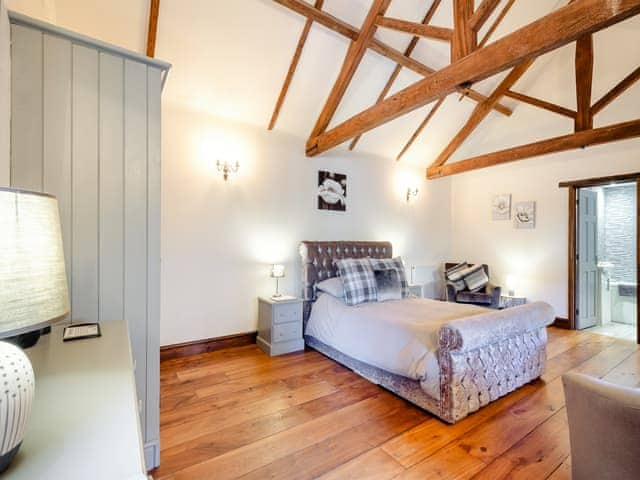 Double bedroom | Squirrel Barn - High House Barns, Foulsham, near Reepham