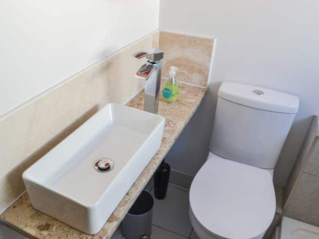 Shower room | Brier Dene Middle Cottage - Brier Dene Farm Cottages, Old Hartley, near Whitley Bay 