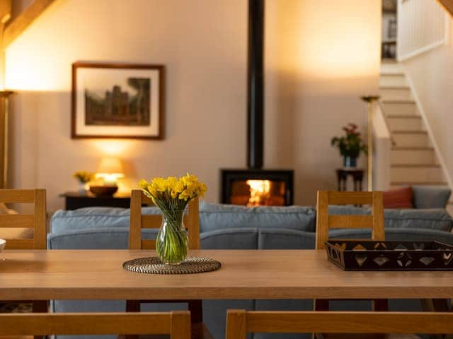 Dining Area | Hatchers Barn - Fishers Farm Barns, Shefford Woodlands Near Hungerford