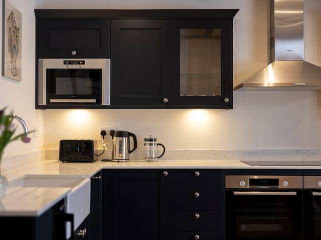 Kitchen area | Hatchers Barn - Fishers Farm Barns, Shefford Woodlands Near Hungerford