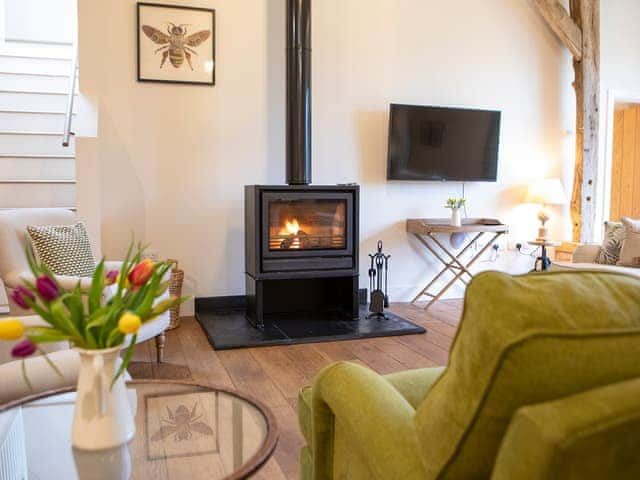 Living area | Olivers Barn - Fishers Farm Barns, Shefford Woodlands Near Hungerford