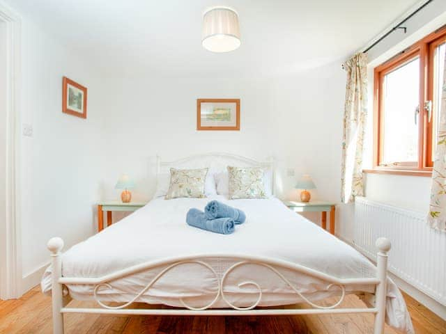 Double bedroom | Cowslip Cottage, Withleigh, near Tiverton