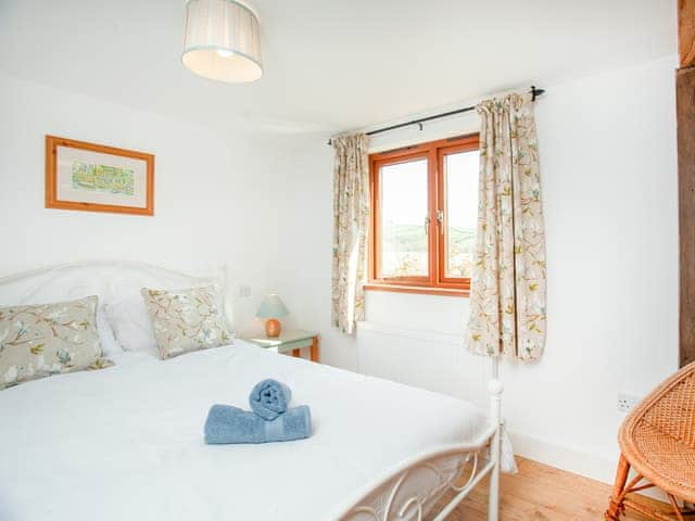 Double bedroom | Cowslip Cottage, Withleigh, near Tiverton