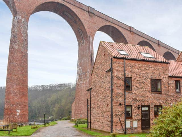 Exterior | Riverside Cottage, Whitby