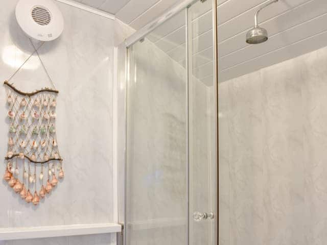 Shower room | Awd Tut&rsquo;s, Whitby