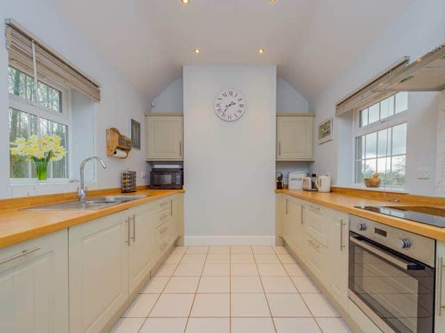 Kitchen | Gardener’s Cottage, Brewood, near Wolverhampton