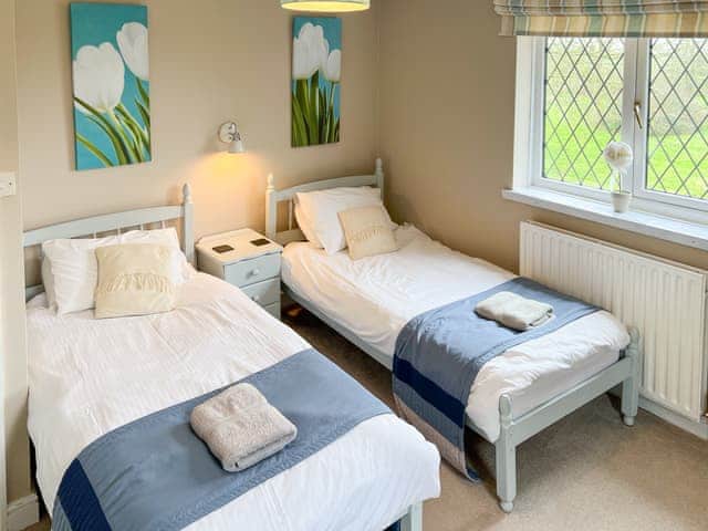 Twin bedroom | Archways - Ashtree Court, Addlethorpe