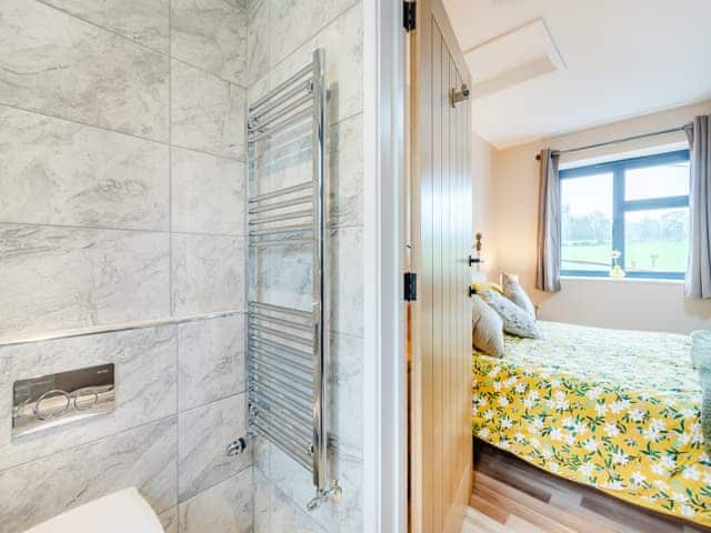 En-suite | The Tractor Shed, Matfield